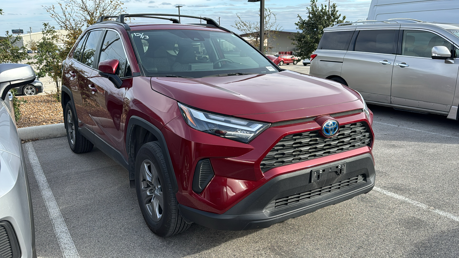 2024 Toyota RAV4 Hybrid XLE 11