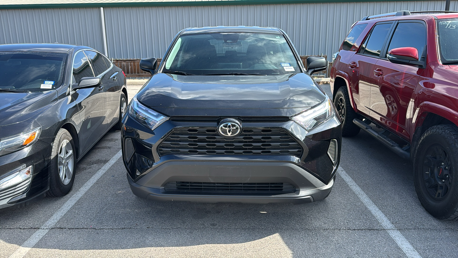 2023 Toyota RAV4 LE 2