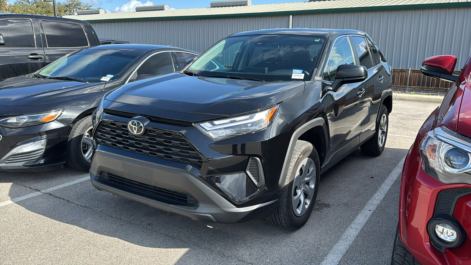 2023 Toyota RAV4 LE 3