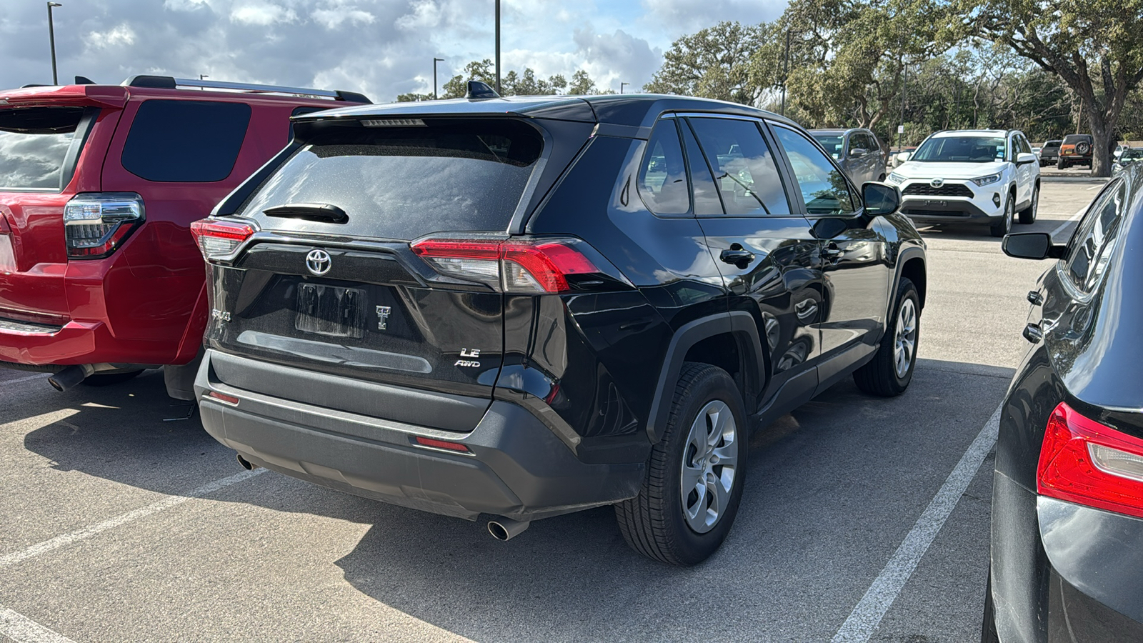 2023 Toyota RAV4 LE 6