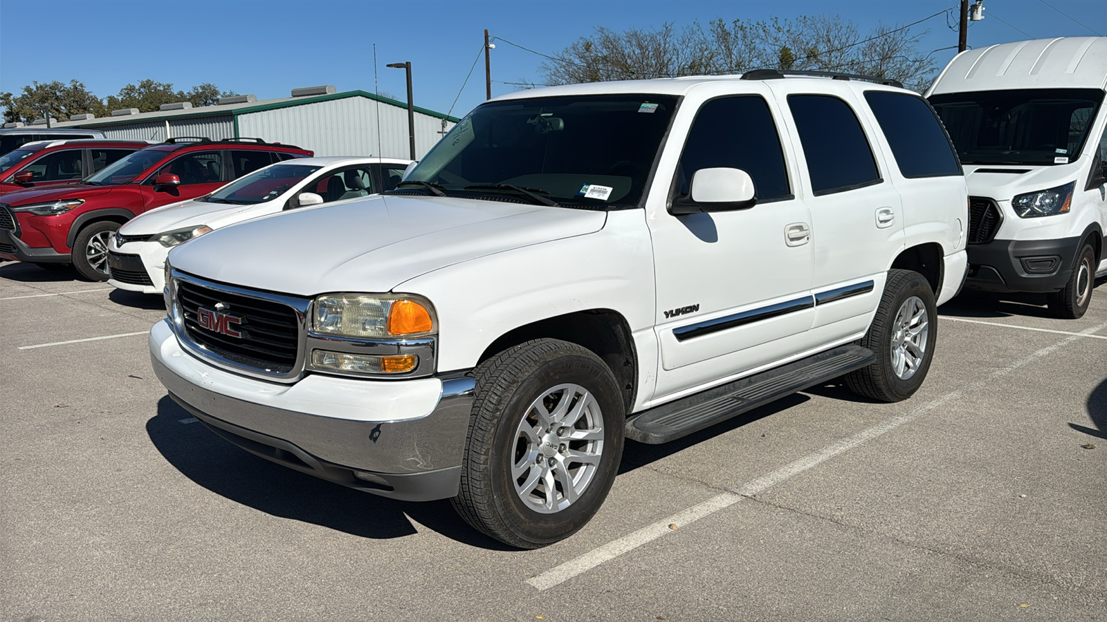 2004 GMC Yukon SLE 3