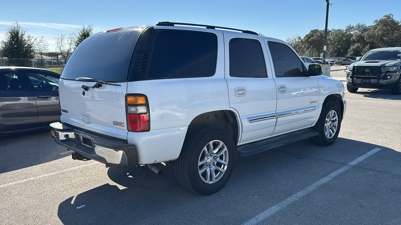 2004 GMC Yukon SLE 6