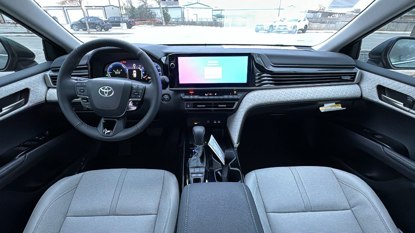 2025 Toyota Camry XLE 16