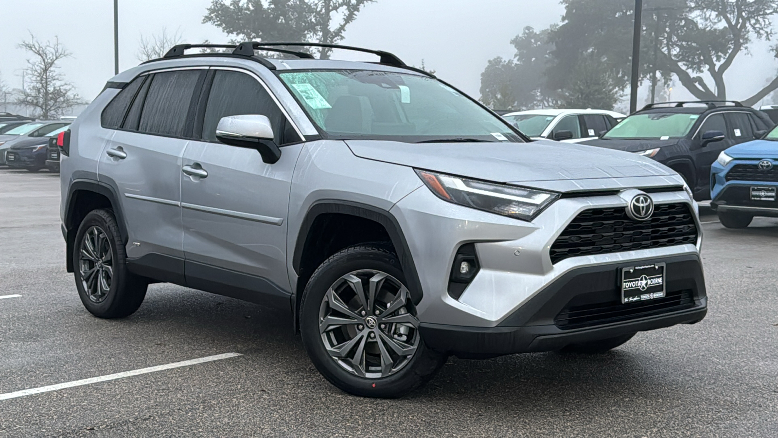 2025 Toyota RAV4 Hybrid XLE Premium 24