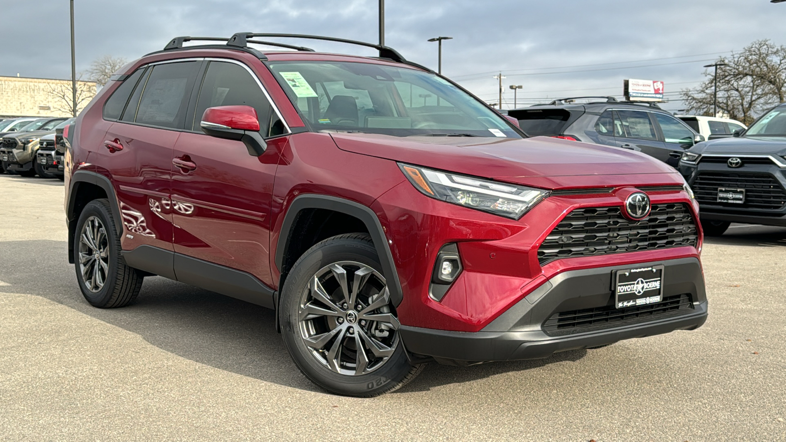 2025 Toyota RAV4 Hybrid XLE Premium 24