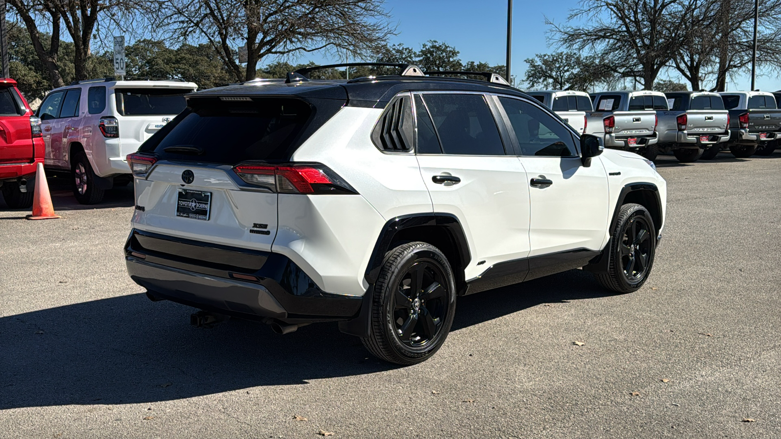 2021 Toyota RAV4 Hybrid XSE 7