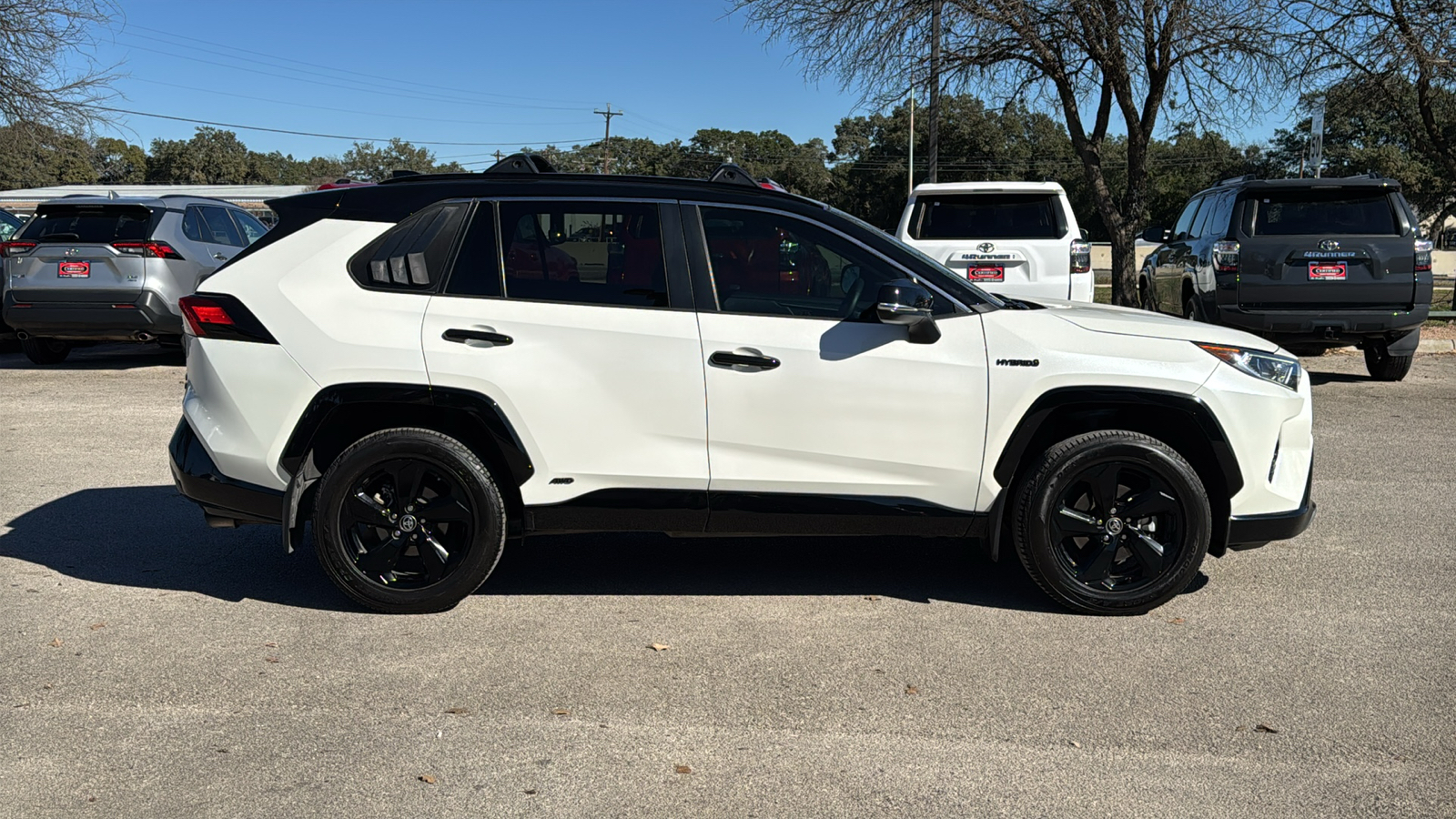 2021 Toyota RAV4 Hybrid XSE 8