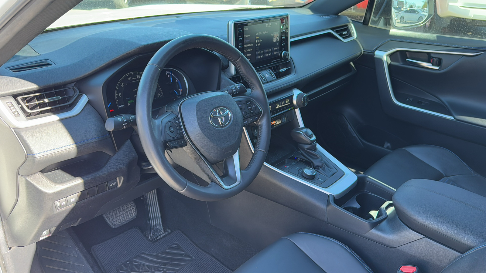 2021 Toyota RAV4 Hybrid XSE 11