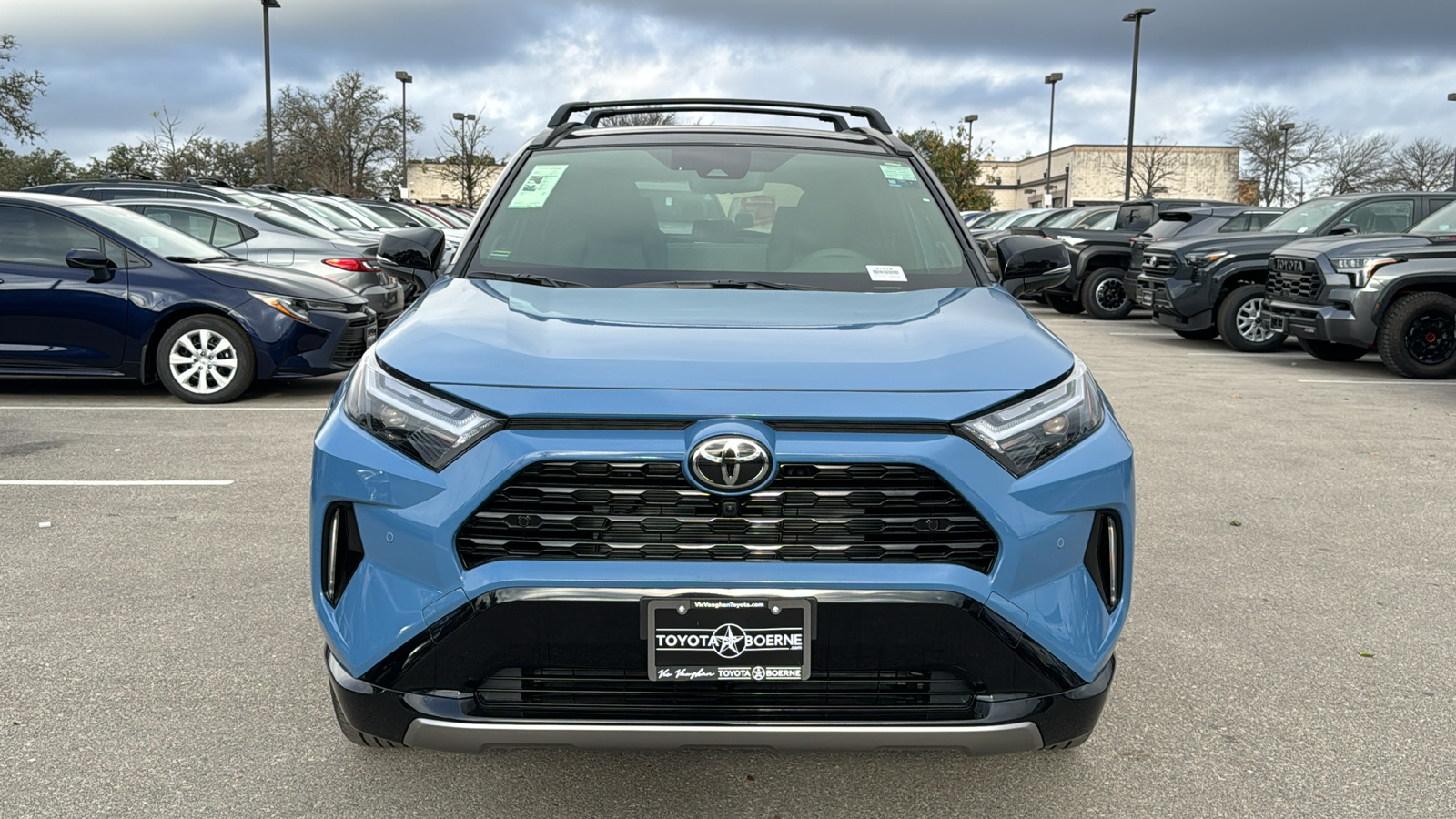 2025 Toyota RAV4 Hybrid XSE 2