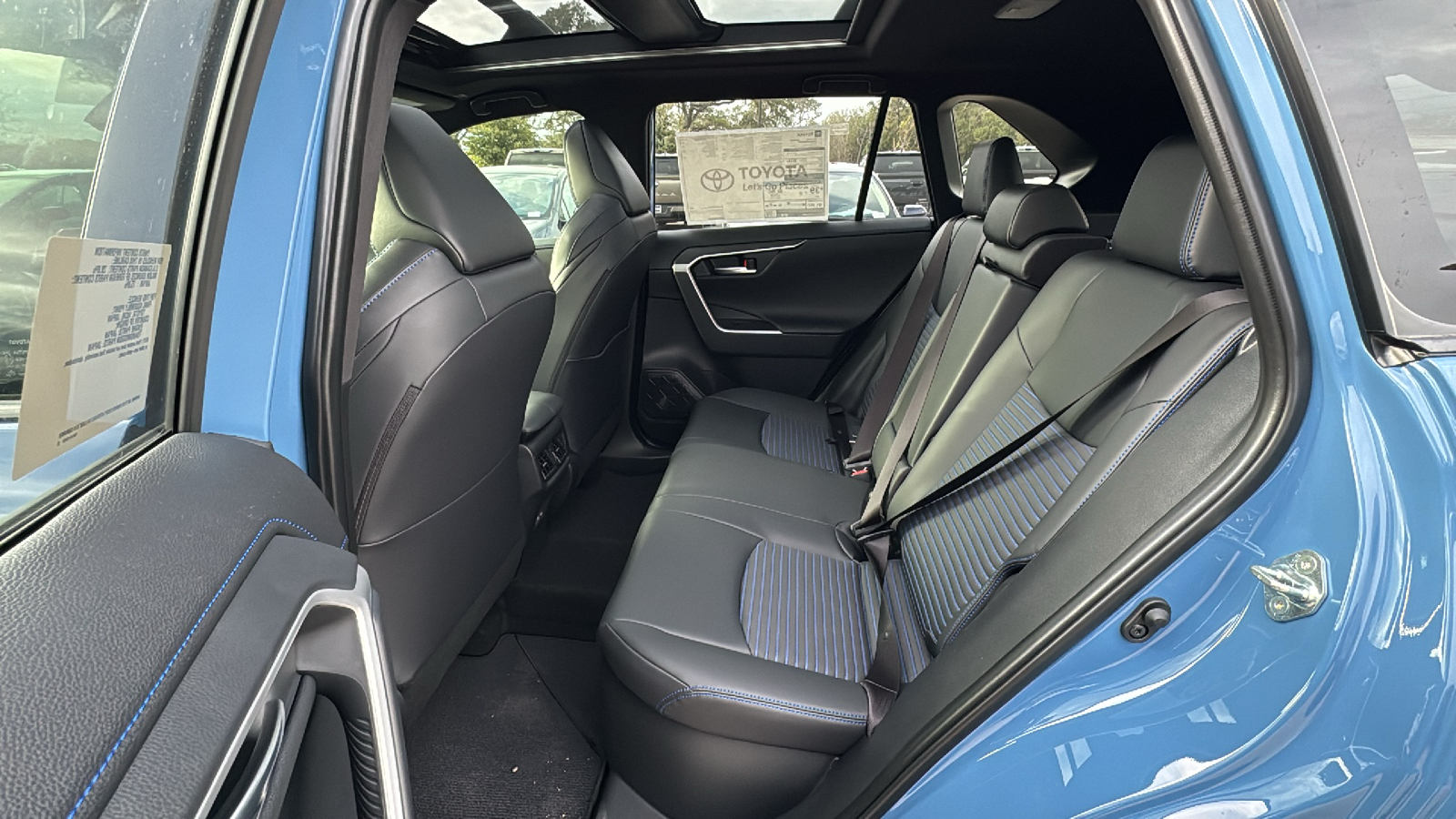 2025 Toyota RAV4 Hybrid XSE 15