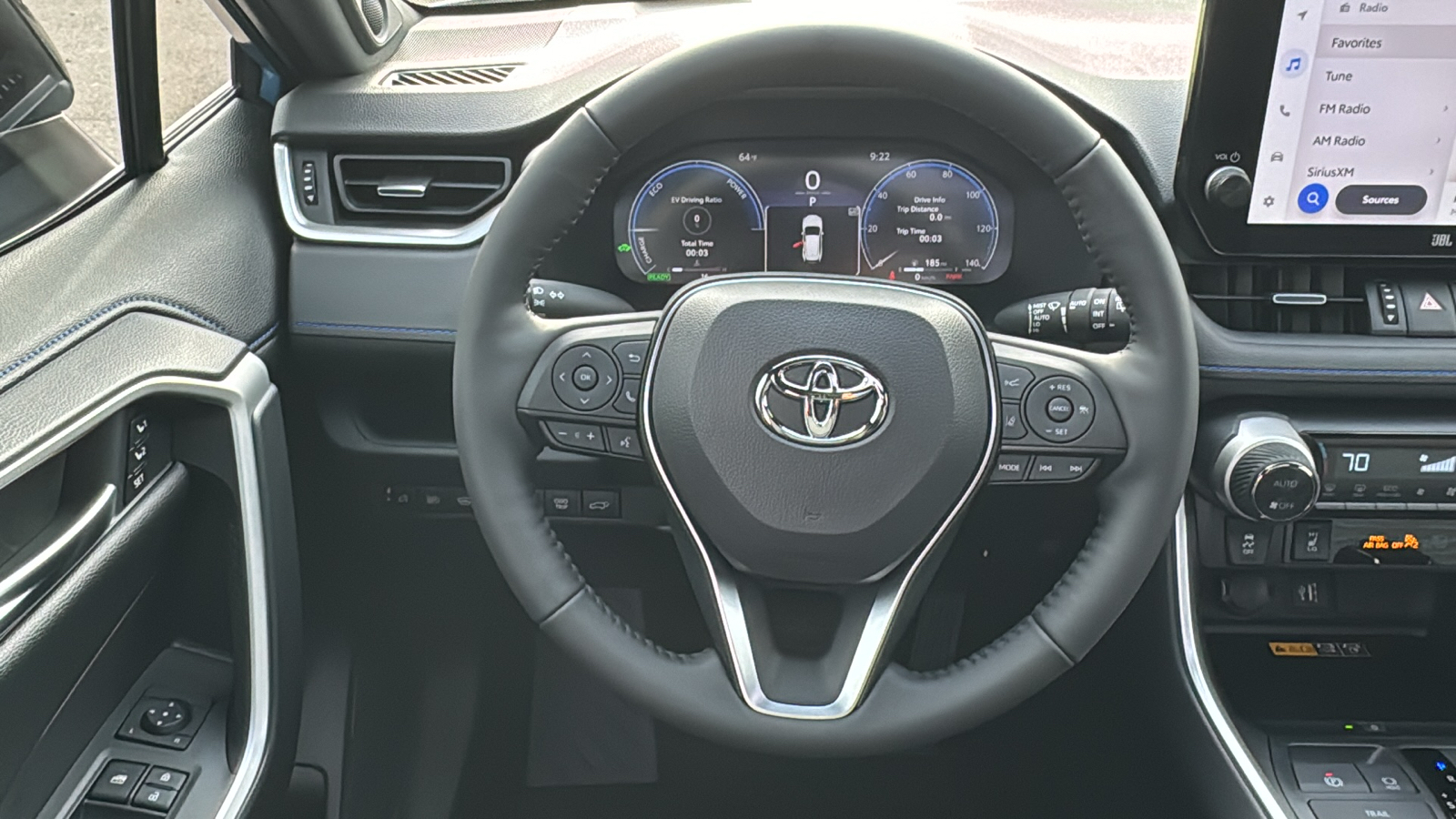 2025 Toyota RAV4 Hybrid XSE 17