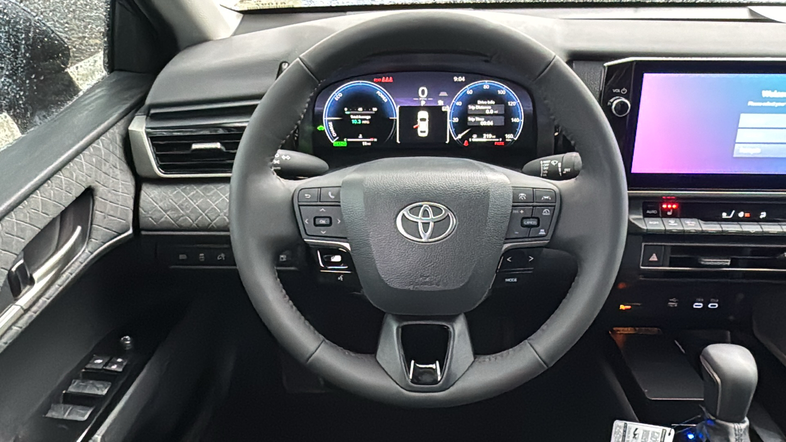 2025 Toyota Camry XLE 17