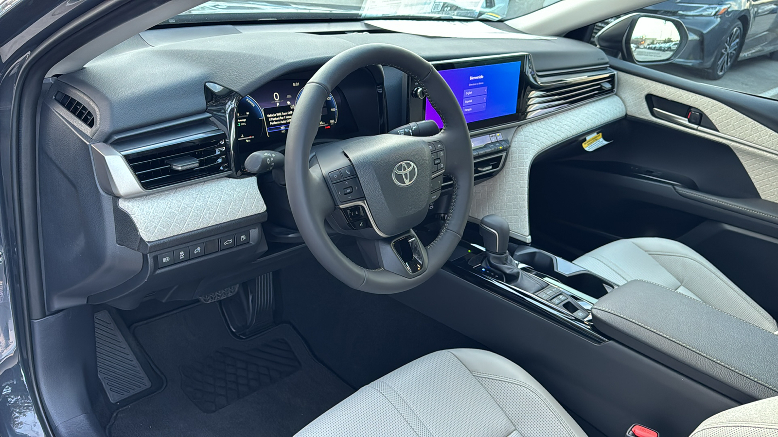 2025 Toyota Camry XLE 12