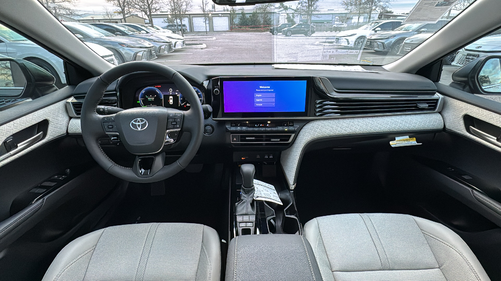 2025 Toyota Camry XLE 16