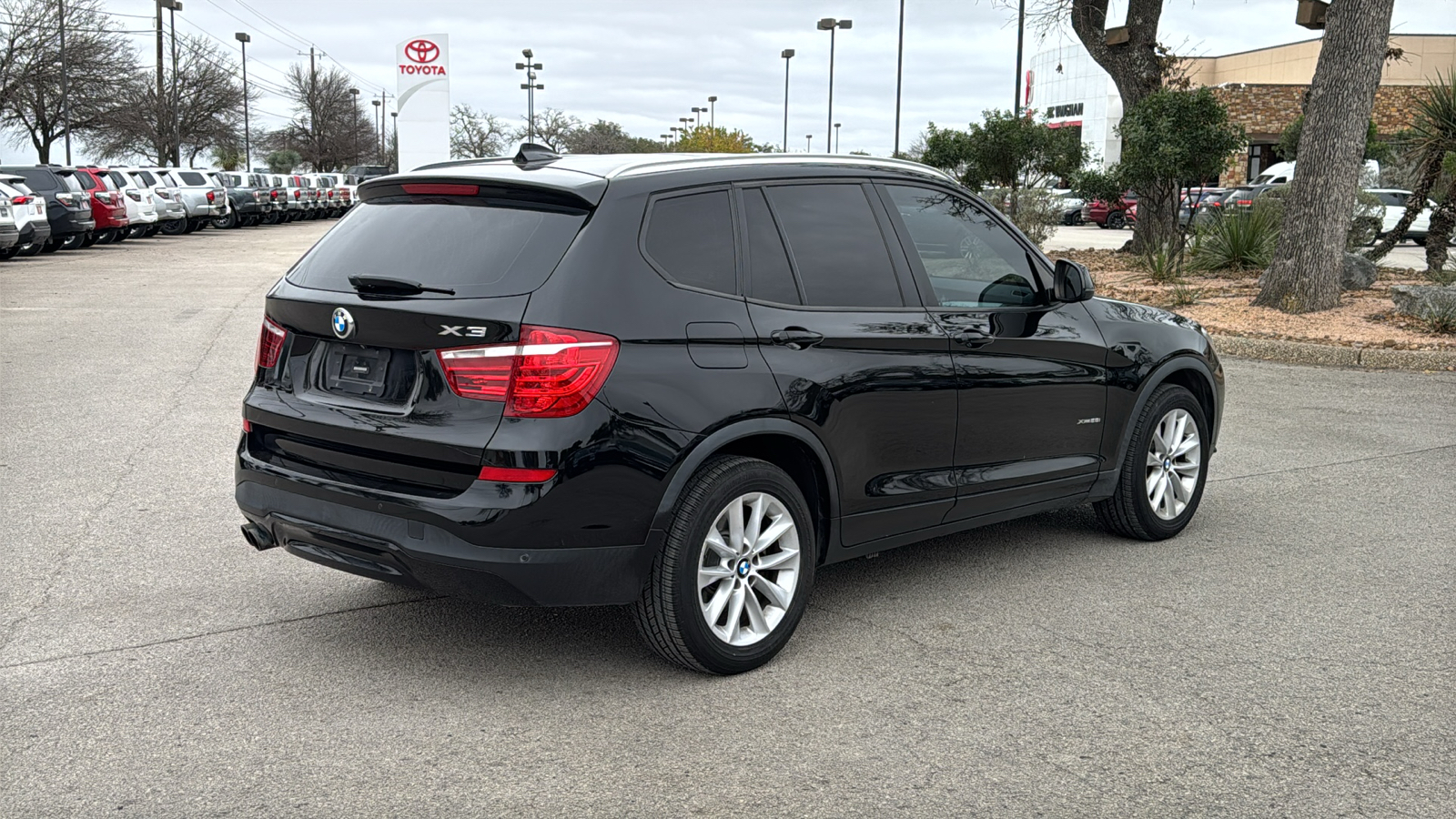 2017 BMW X3 xDrive28i 8