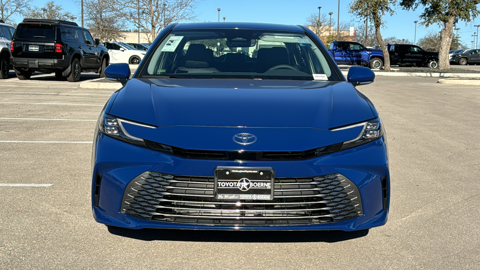 2025 Toyota Camry XLE 2