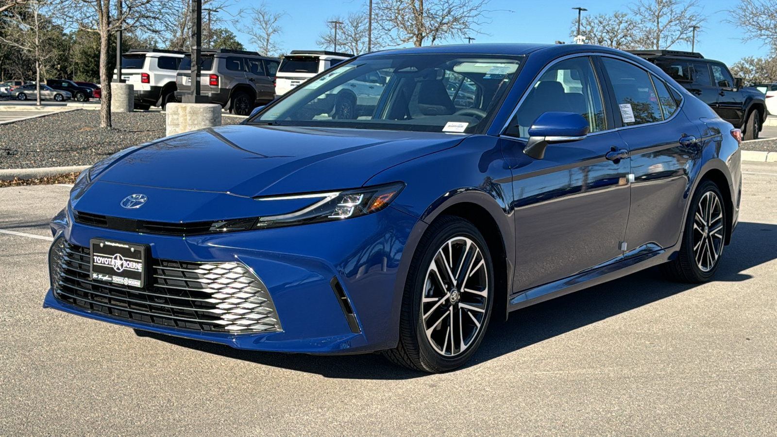 2025 Toyota Camry XLE 3