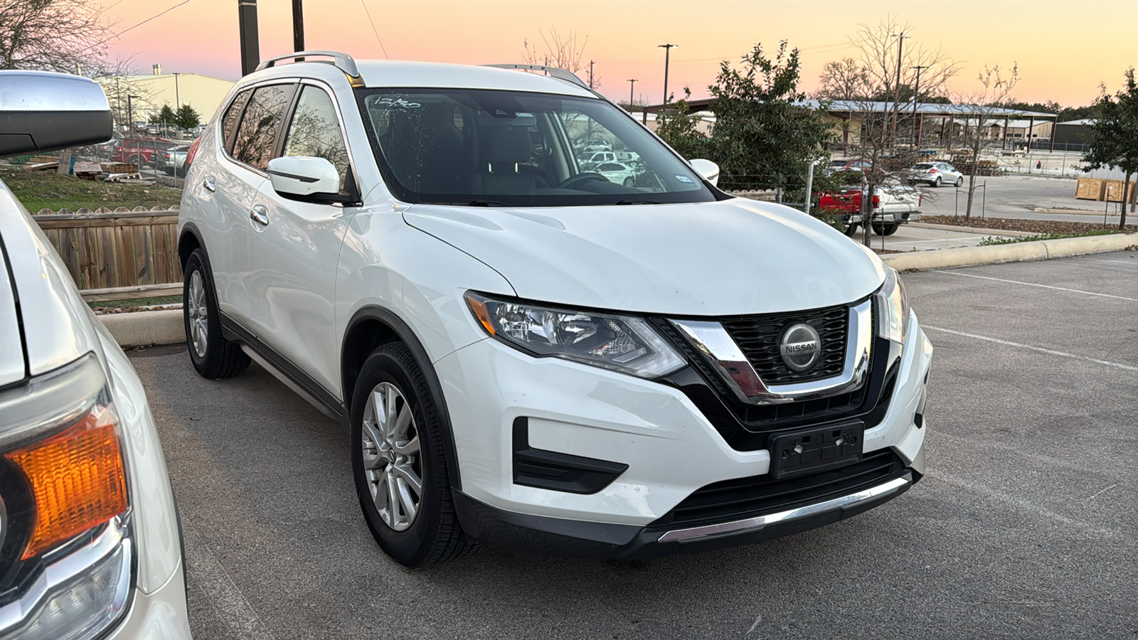 2019 Nissan Rogue SV 11