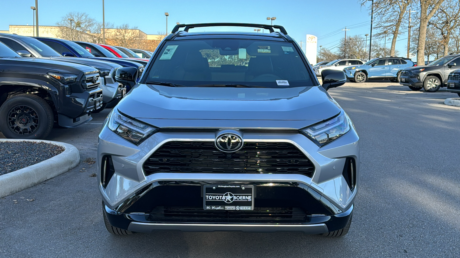 2025 Toyota RAV4 Hybrid XSE 2