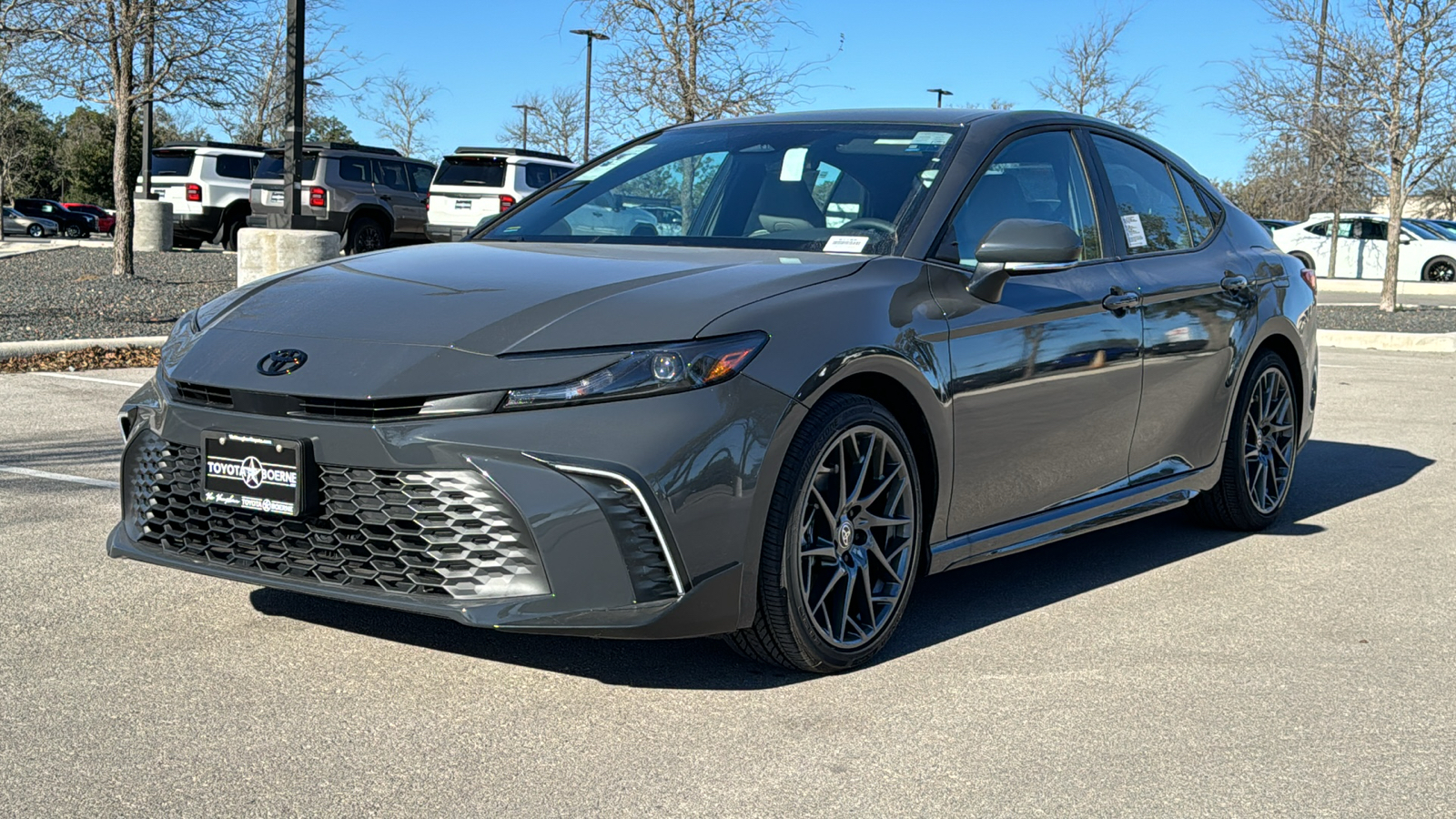 2025 Toyota Camry SE 3