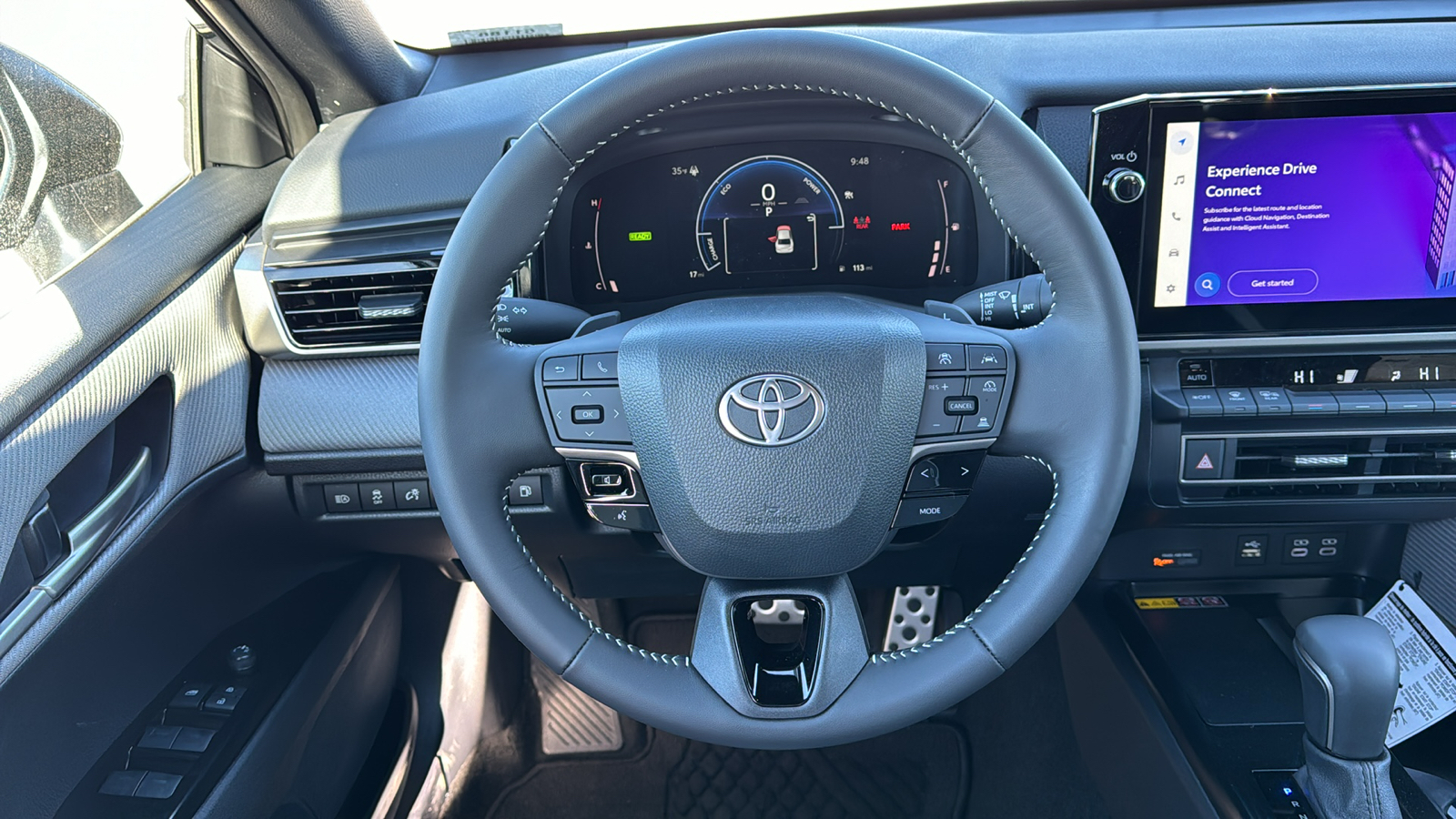 2025 Toyota Camry SE 17