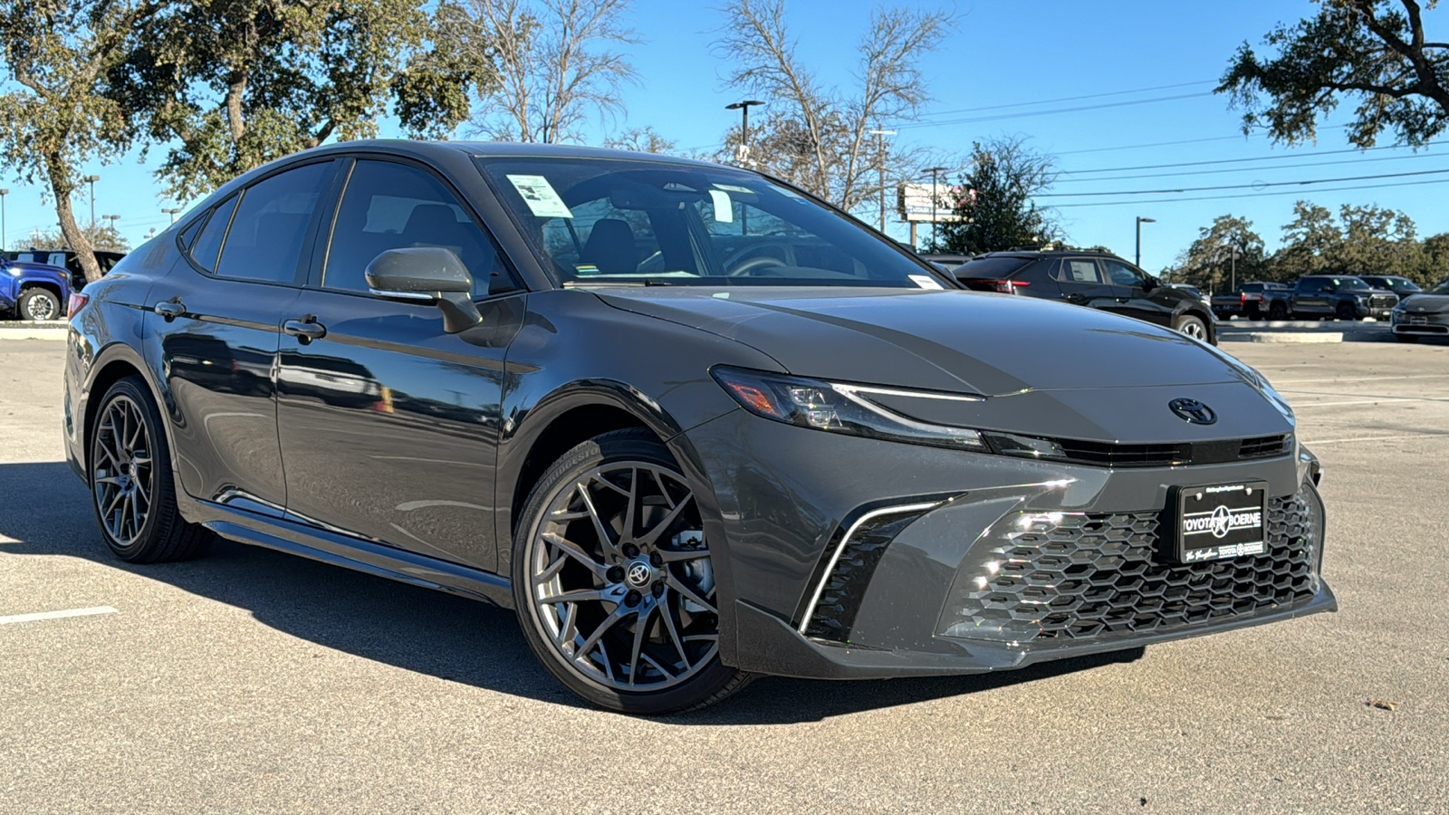 2025 Toyota Camry XSE 24