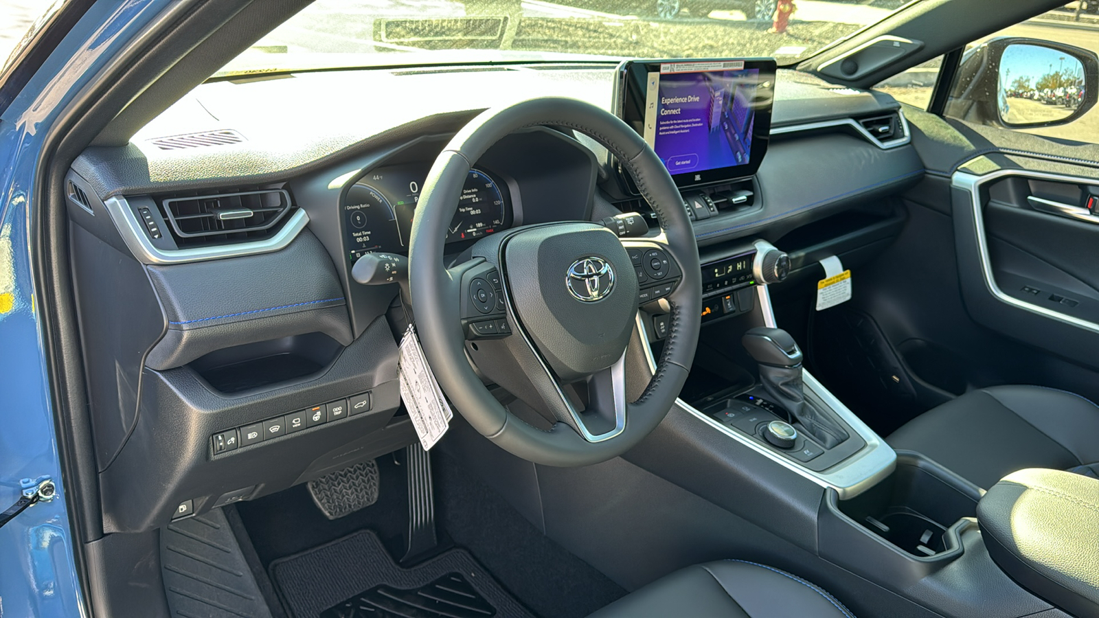 2025 Toyota RAV4 Hybrid XSE 12