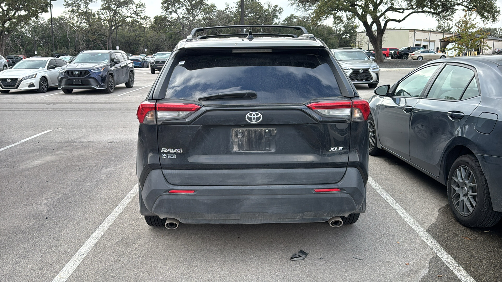 2021 Toyota RAV4 XLE 5