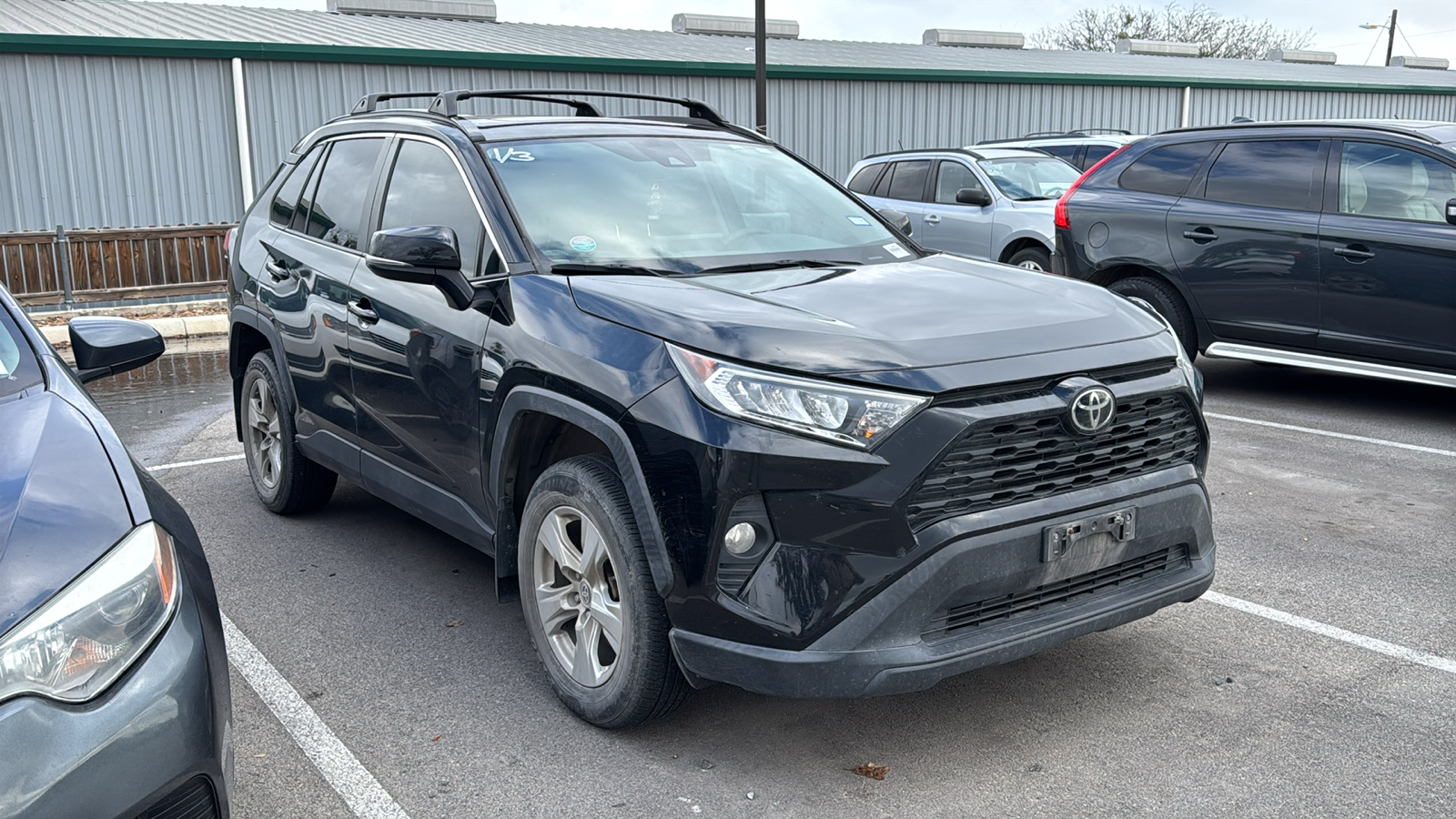 2021 Toyota RAV4 XLE 11