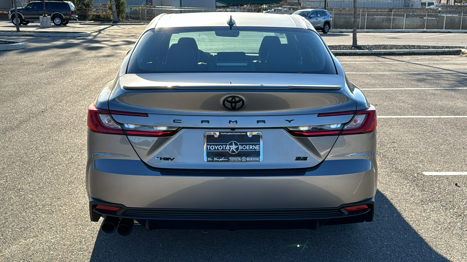 2025 Toyota Camry SE 6