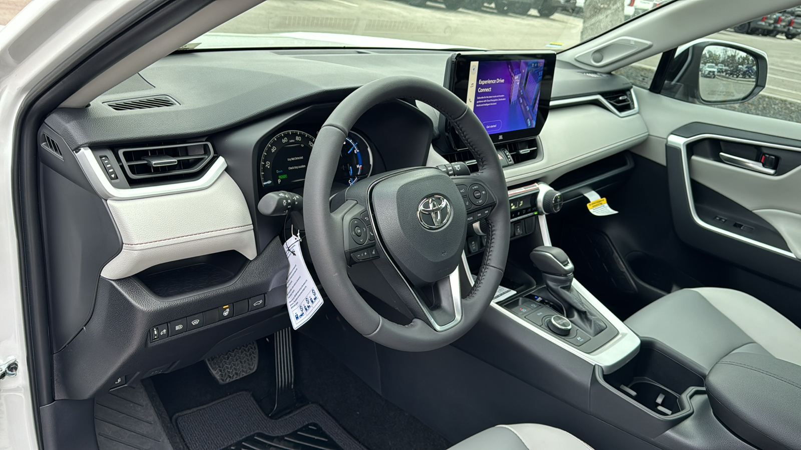 2025 Toyota RAV4 Hybrid XLE Premium 12