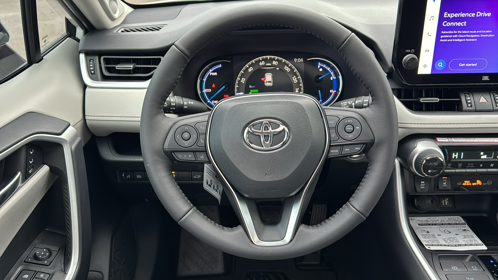 2025 Toyota RAV4 Hybrid XLE Premium 17