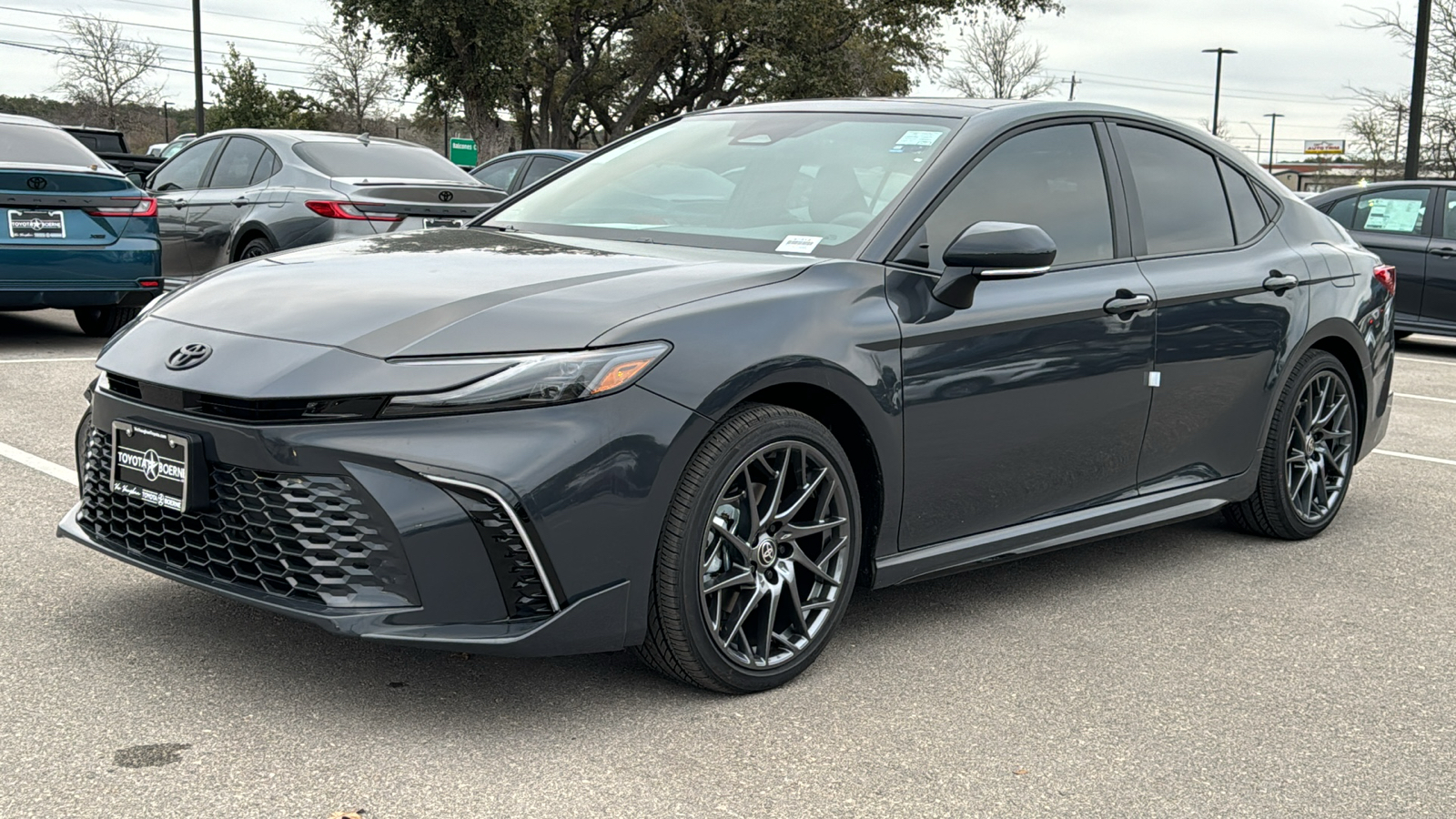 2025 Toyota Camry XSE 3