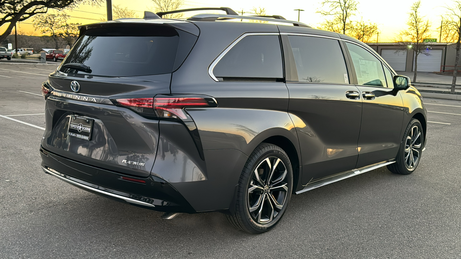 2025 Toyota Sienna Platinum 6