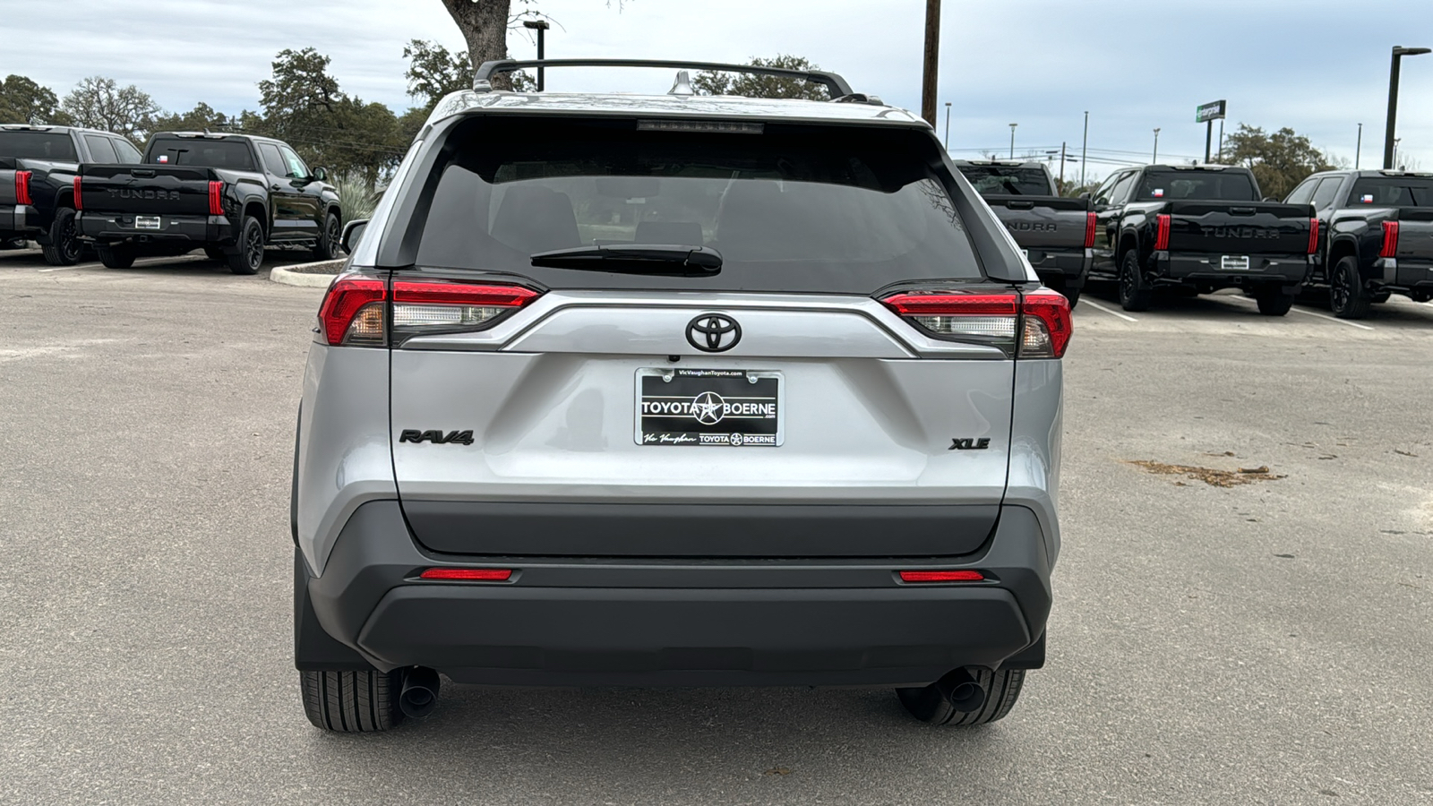 2025 Toyota RAV4 XLE Premium 6