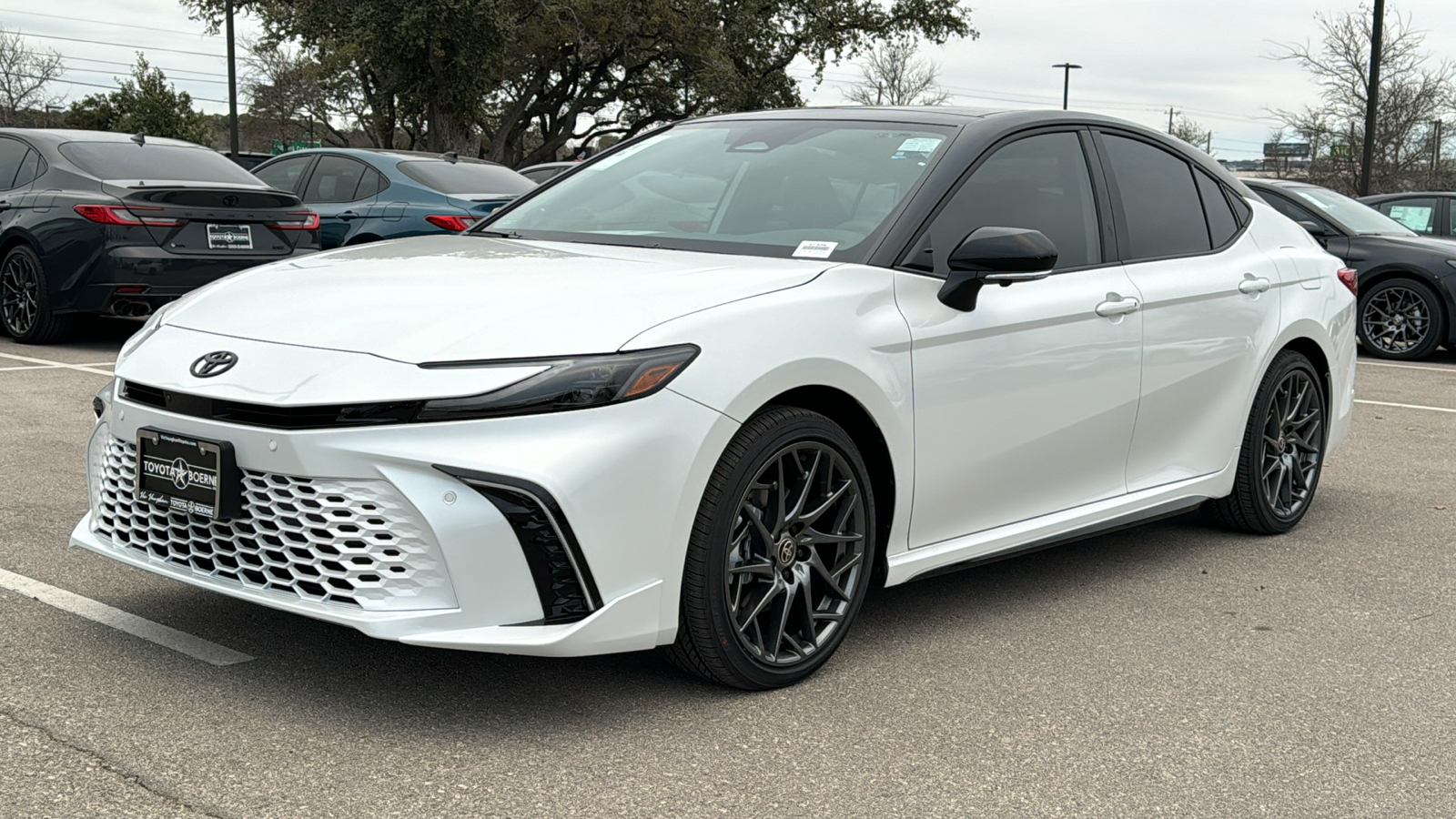 2025 Toyota Camry XSE 3