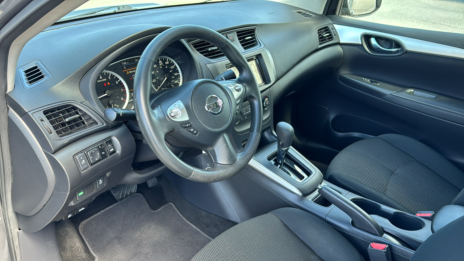 2019 Nissan Sentra S 11