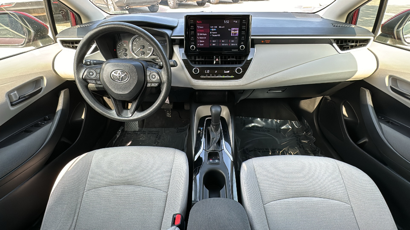 2022 Toyota Corolla LE 17