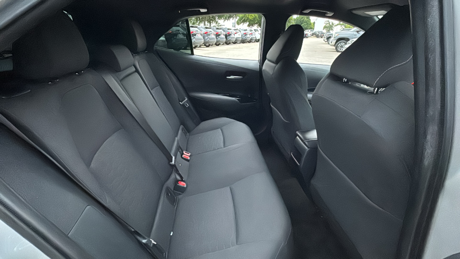 2021 Toyota Corolla Hatchback SE 31