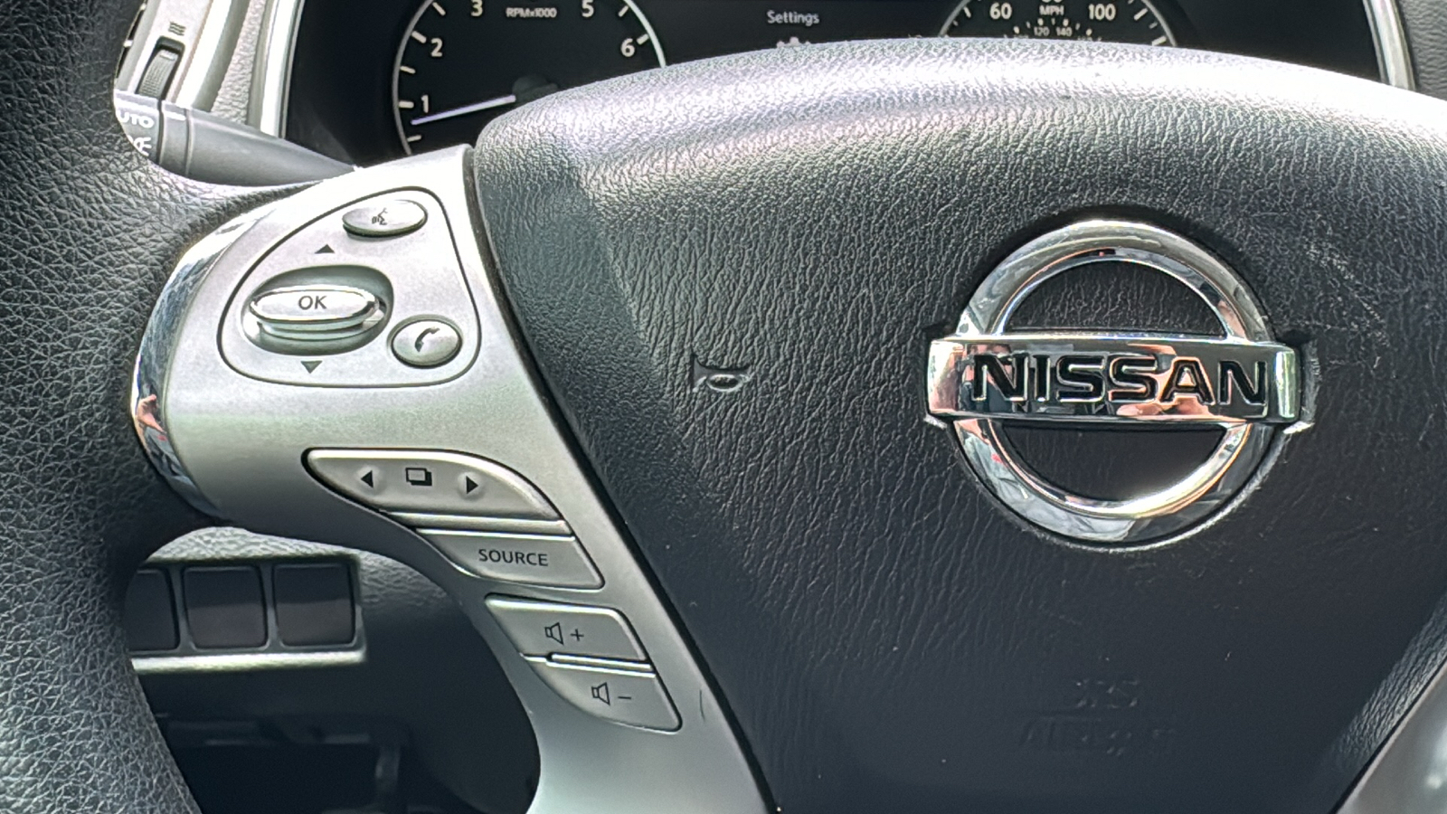 2015 Nissan Murano S 19