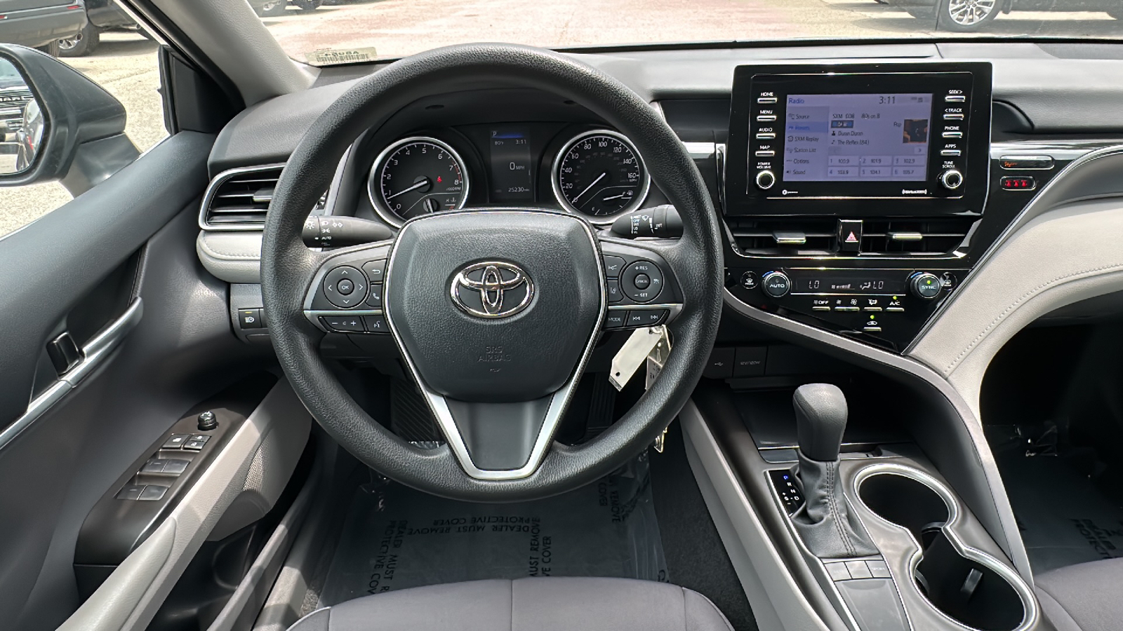 2023 Toyota Camry LE 21