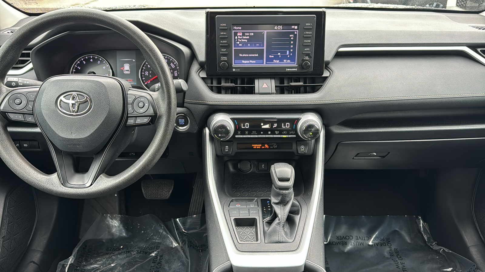 2022 Toyota RAV4 XLE 23