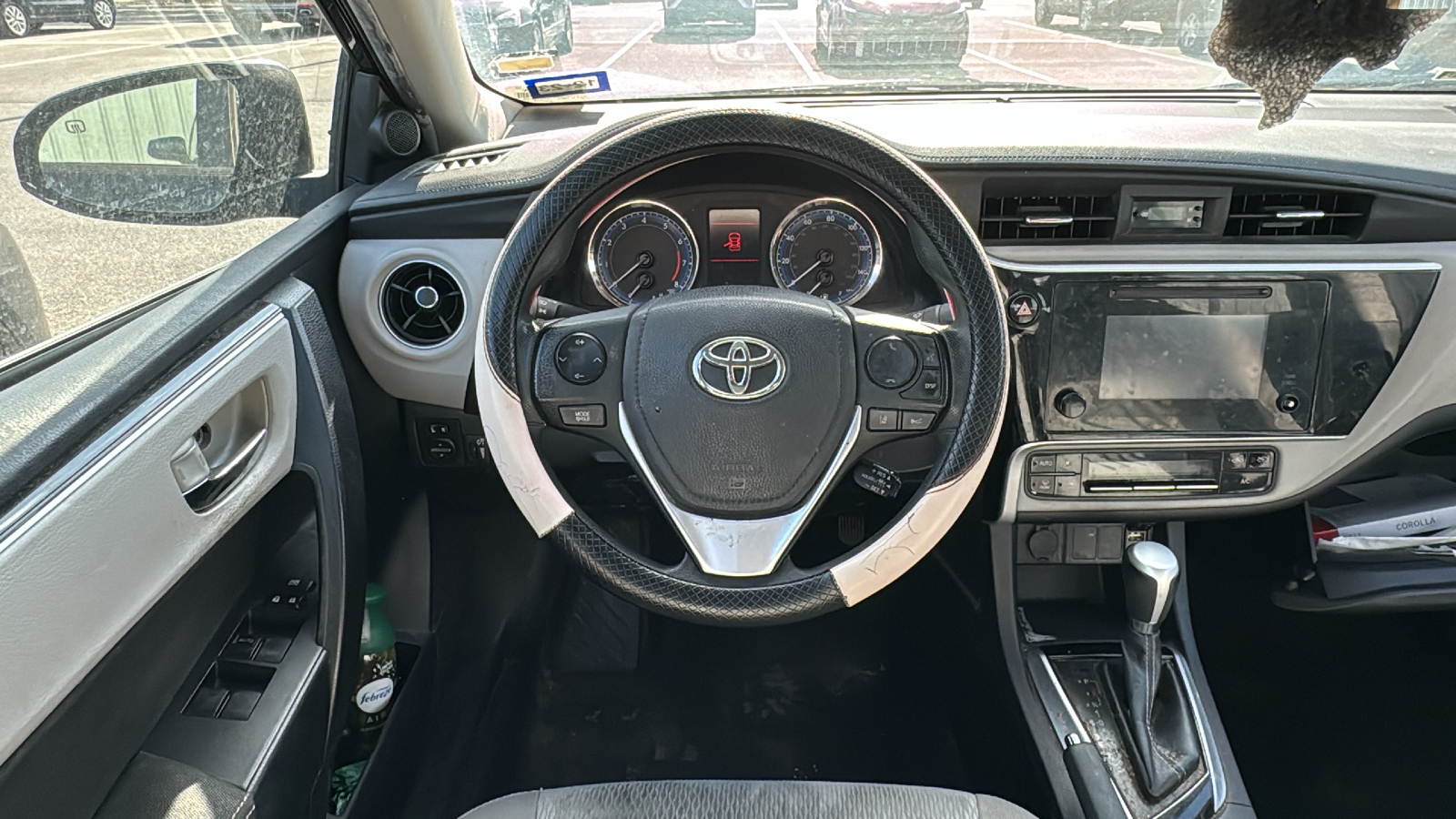 2019 Toyota Corolla L 10