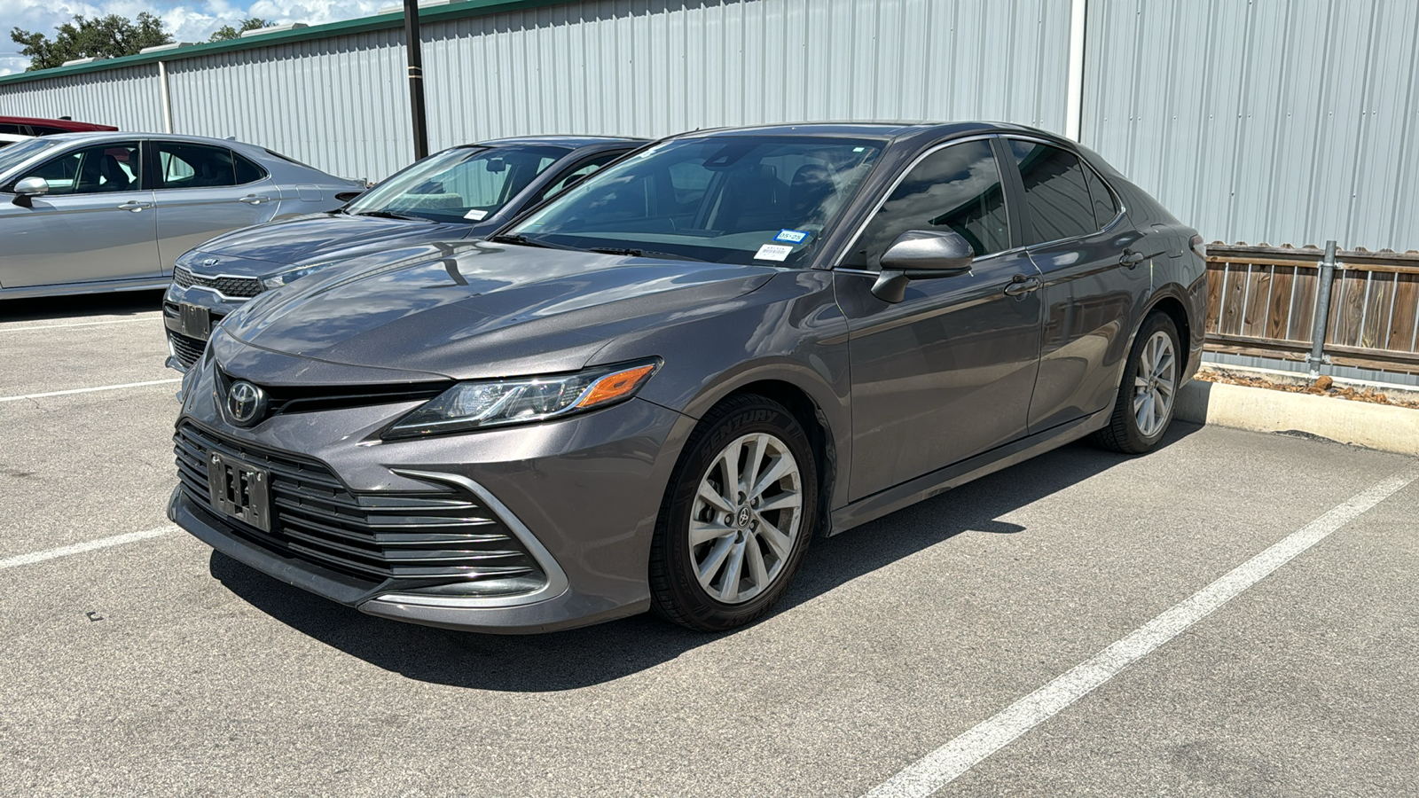 2021 Toyota Camry LE 3