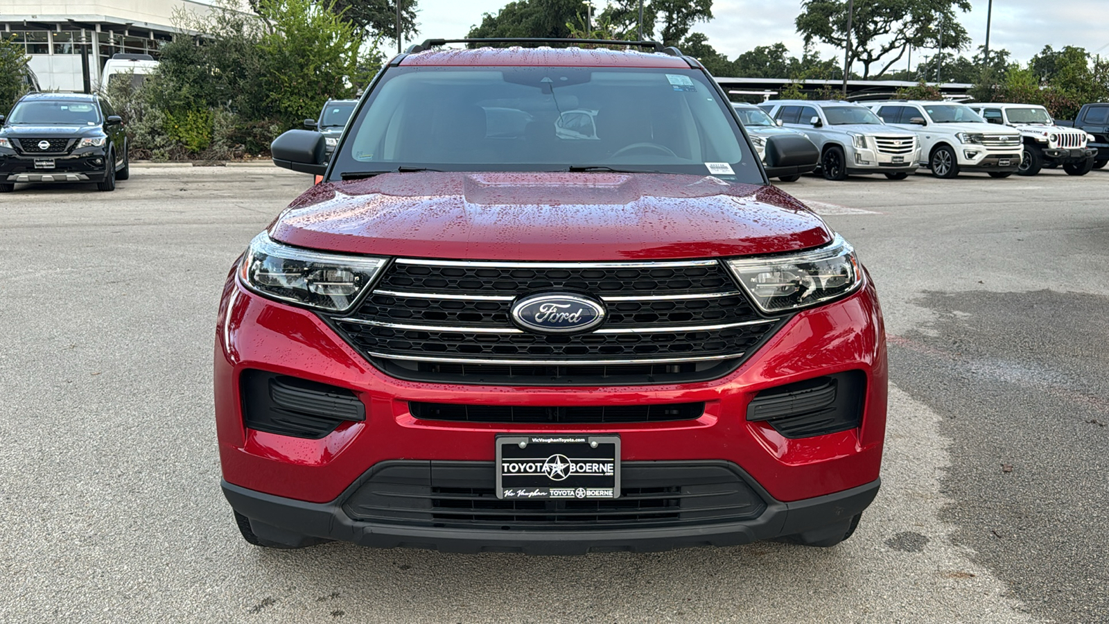 2021 Ford Explorer XLT 2