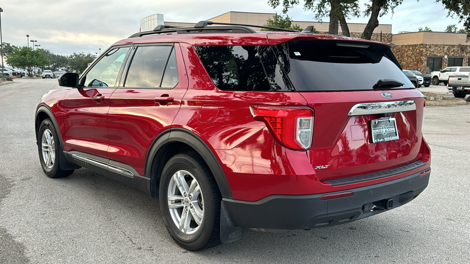 2021 Ford Explorer XLT 5