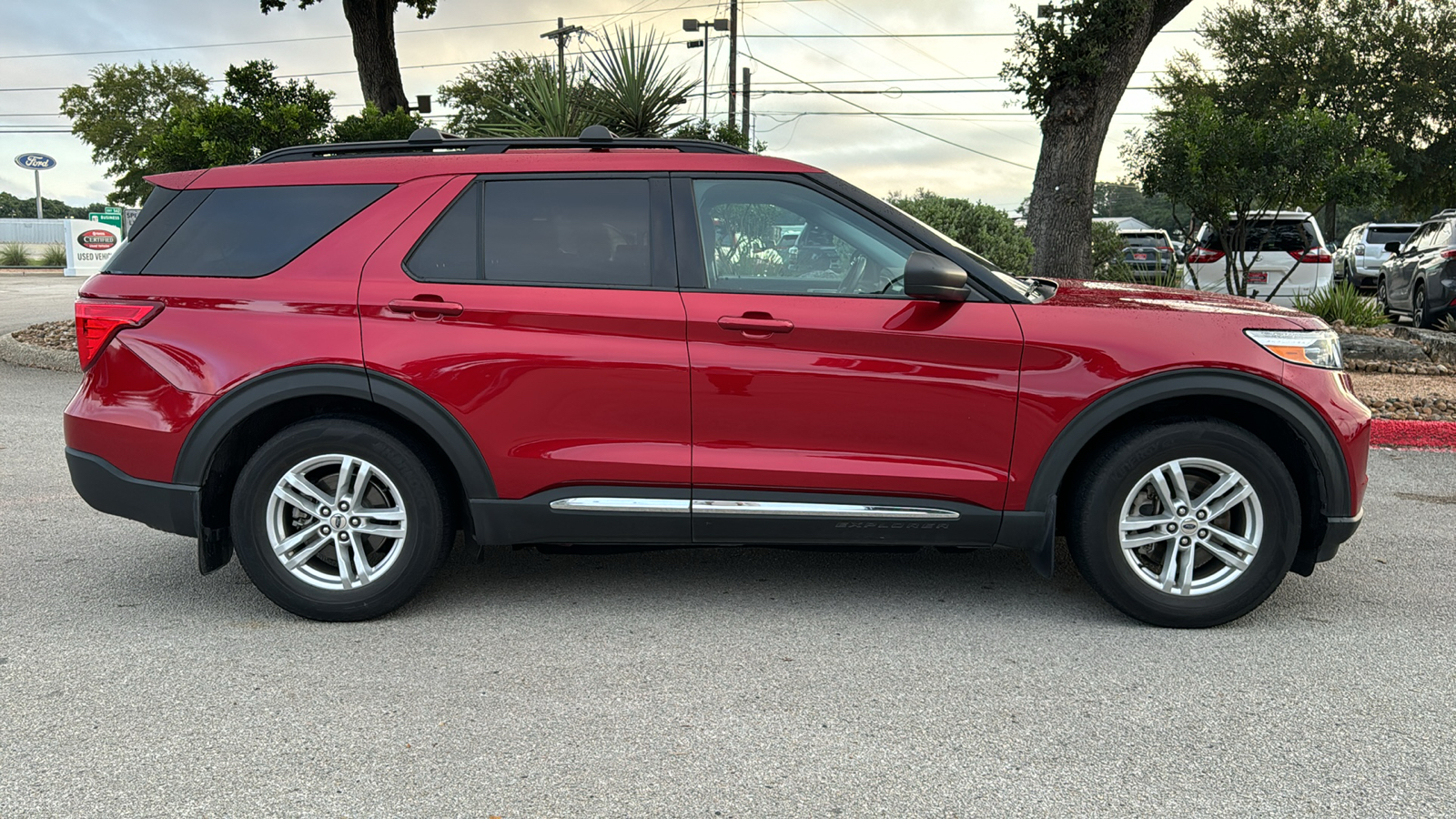 2021 Ford Explorer XLT 8