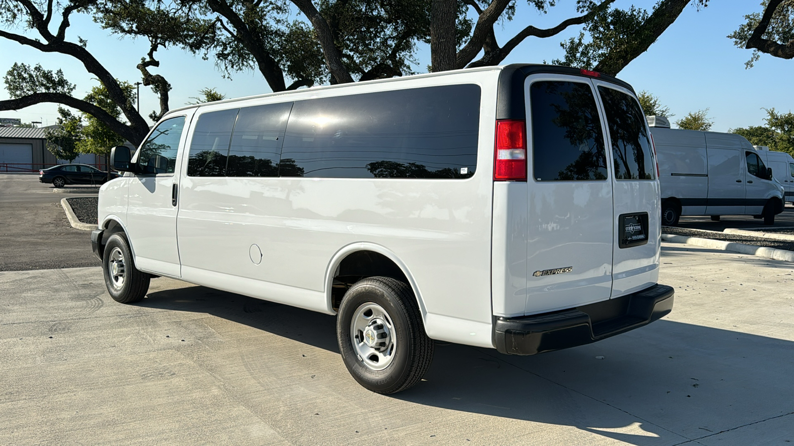 2023 Chevrolet Express 3500 LS 5