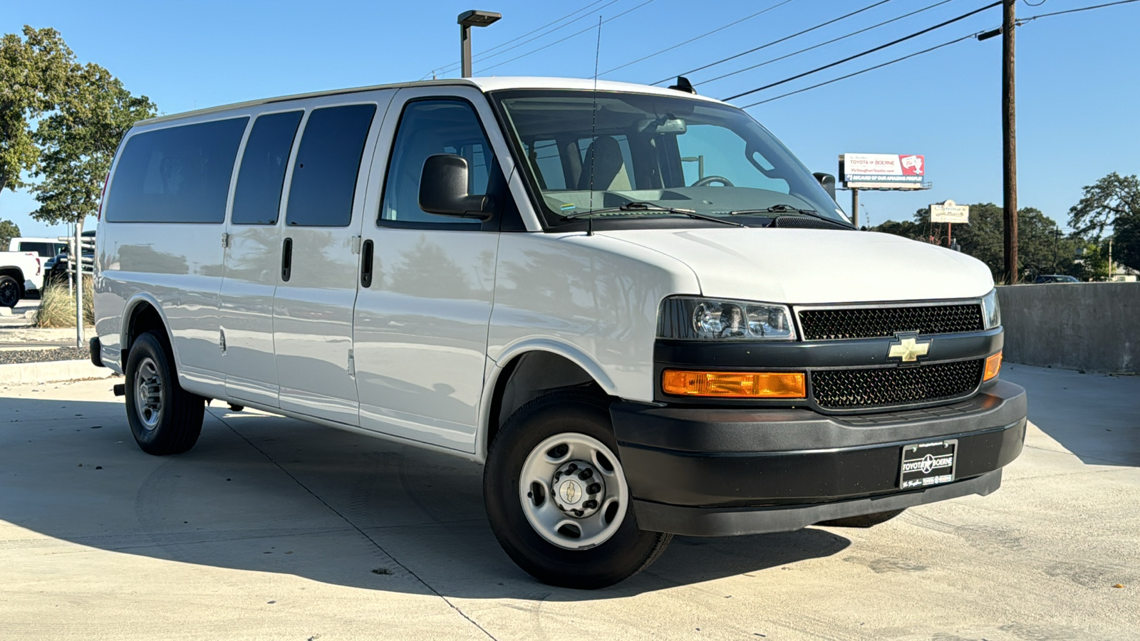 2023 Chevrolet Express 3500 LS 31