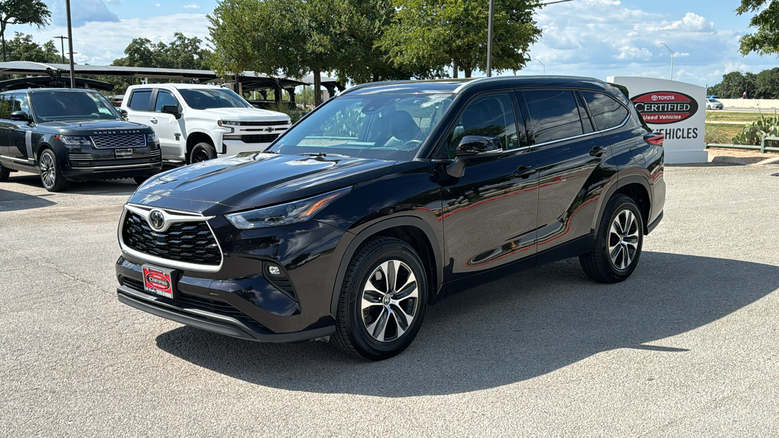 2022 Toyota Highlander XLE 3